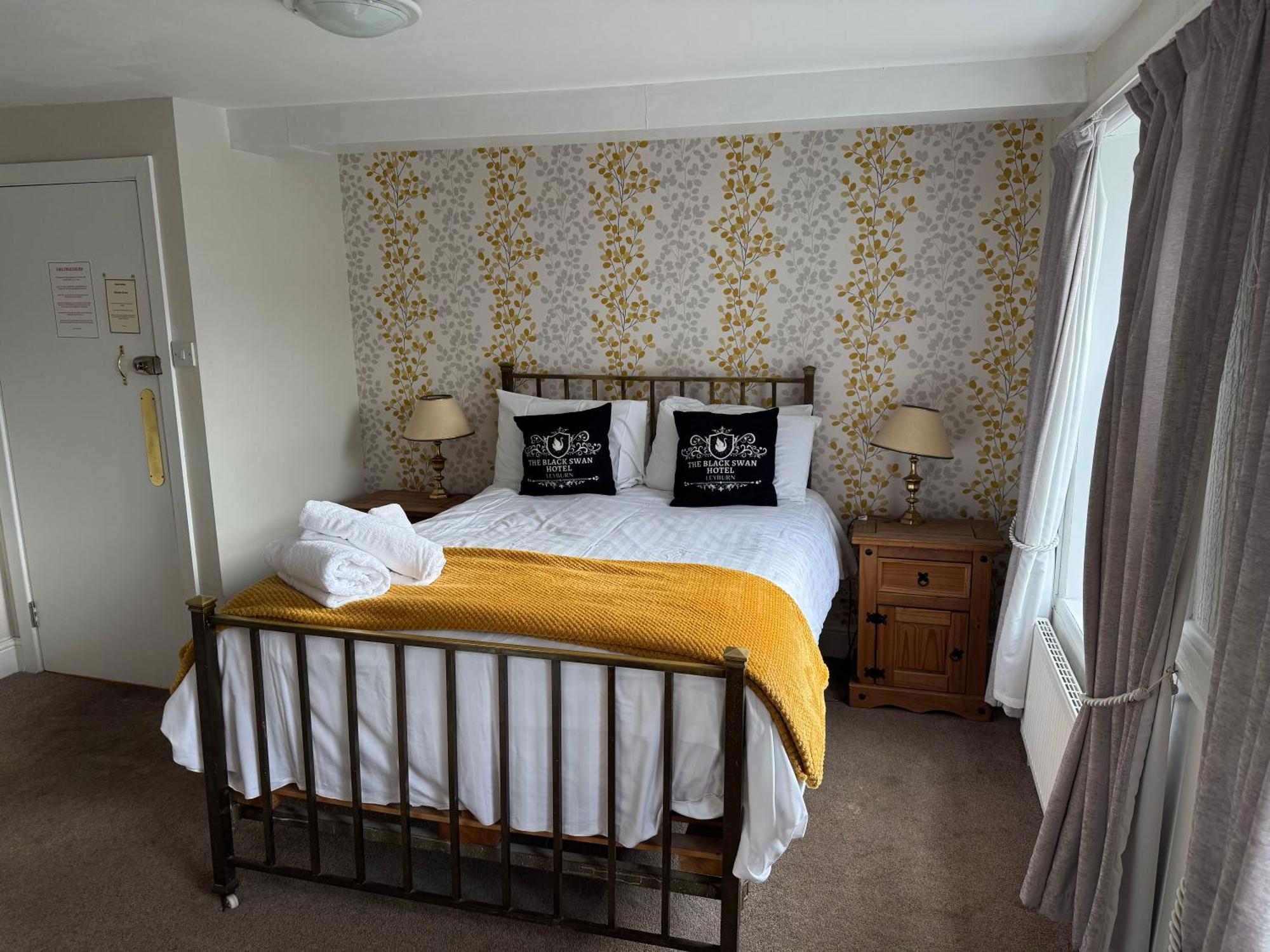 The Black Swan Hotel Leyburn Eksteriør billede